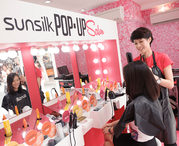 Instant hair-over Look out for Sunsilk's Pop-up Salon b2.png